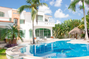 Luxury Villa Alamos